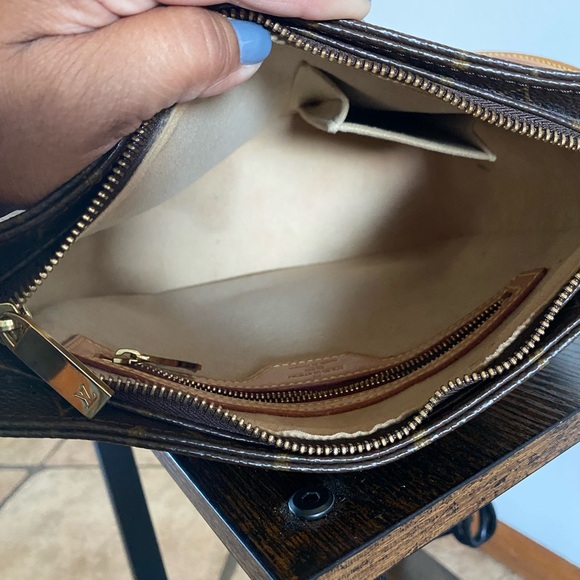 Monogram Canvas Looping MM - Picture 8 of 11